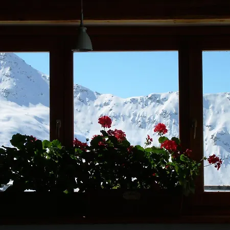 Tana Della Volpe Sestriere